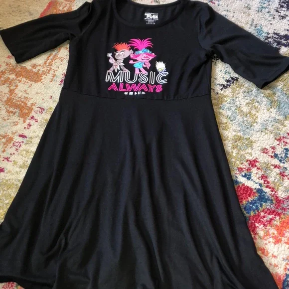 Trolls dress - Picture 2 of 4